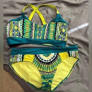 Parana swim two piece size large
